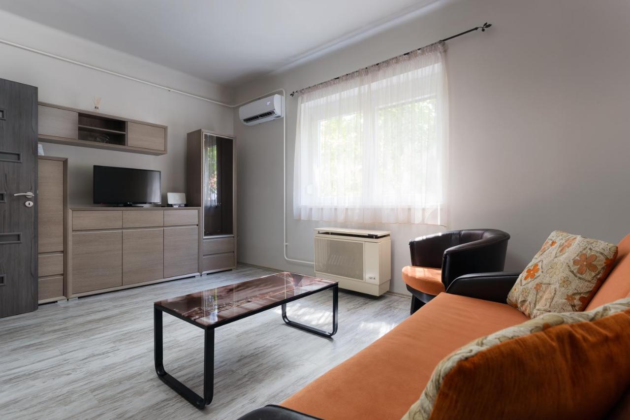 Appartamento Nimrod Apartman Eger Esterno foto